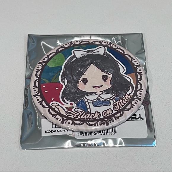 Attack on Titan Pieck Finger GraffArt Can Badge Shingeki no Kyojin Douwa ver - Picture 2 of 4